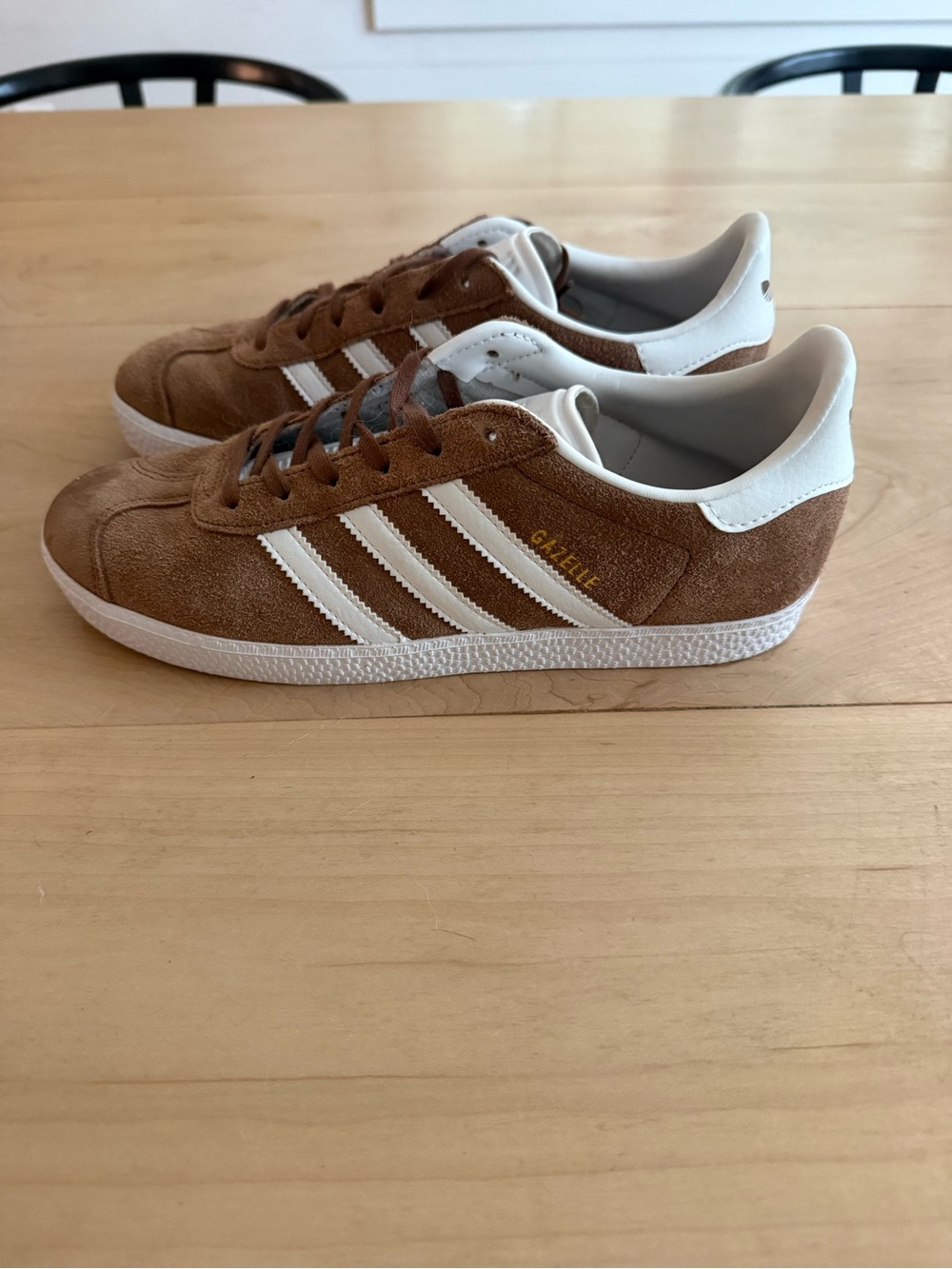 NWOT adidas gazelle sneaker